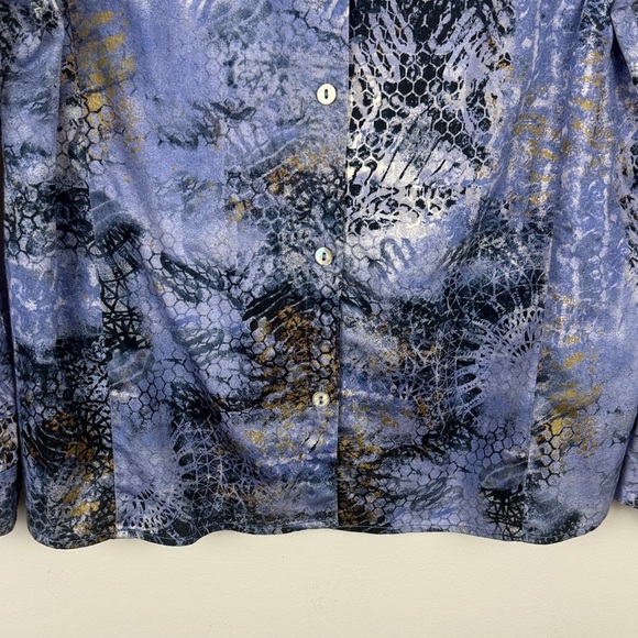 Chico's Chic Blue Black & Gray Bold Abstract Animal Inspired Button Down Blouse - Picture 7 of 10